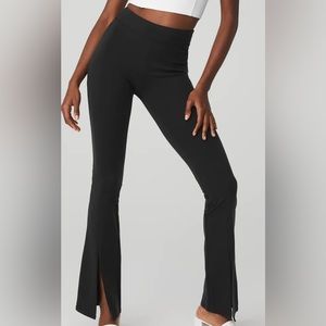 Alo Yoga Airbrush 7/8 High Waist Flutter Legging